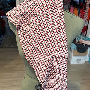 LuLaRoe Red and Black Patterned TC Leggings